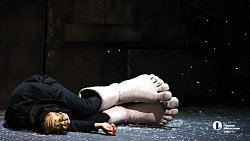 Трагичные судьбы маленьких людей показал челябинцам Екатеринбургский театр кукол