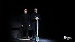 Трагичные судьбы маленьких людей показал челябинцам Екатеринбургский театр кукол