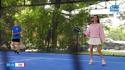 Челябинцы осваивают новый вид спорта в сюжете «Падел»