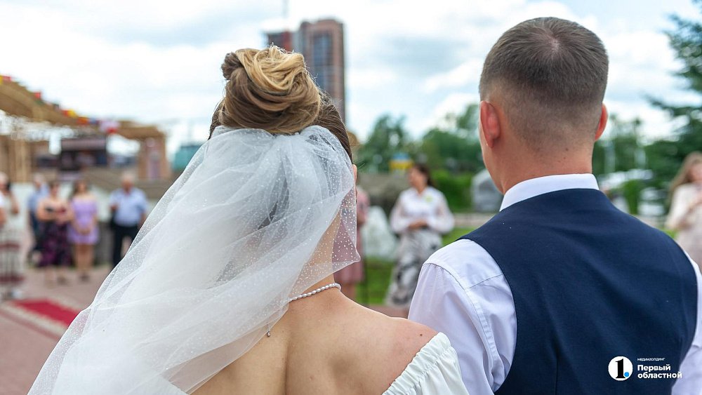 Челябинцам покажут свадебные платья разных народов и эпох