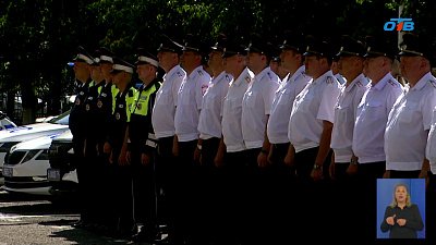 Сотрудники ГИБДД отмечают профессиональный праздник