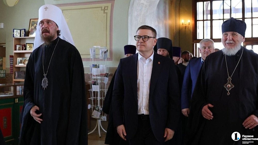 Губернатор Алексей Текслер посетил отреставрированный Свято-Троицкий собор