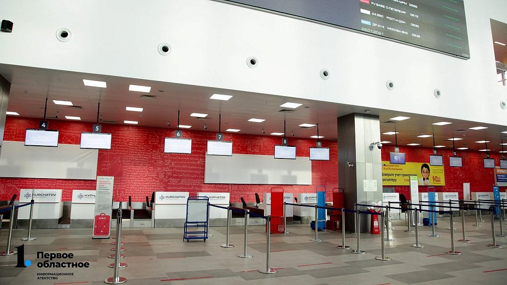 В аэропорту Челябинска 10 рейсов задерживаются и один отменен 7 июля