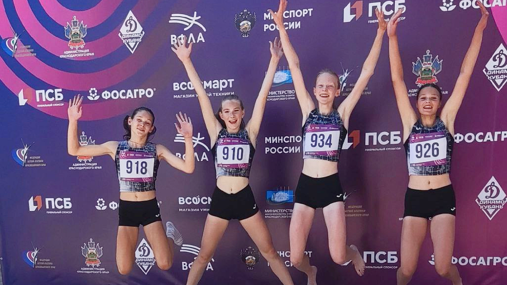 Челябинские легкоатлетки завоевали золото в эстафете на первенстве России