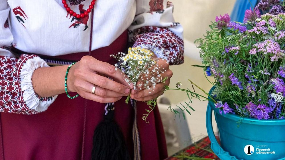 Аркаим зажигает семейный праздник и предвкушение Купальской ночи