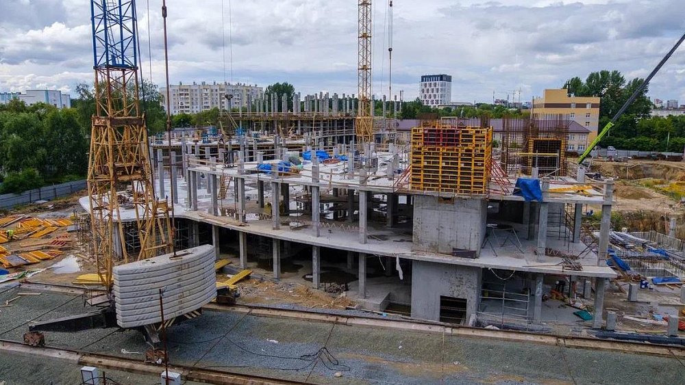 В Челябинске завершили фундамент нового хирургического корпуса ЧОДКБ