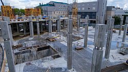 В Челябинске завершили фундамент нового хирургического корпуса ЧОДКБ