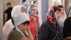 В День семьи, любви и верности в Челябинске состоялся крестный ход к памятнику покровителей брака