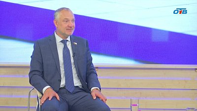 Владимир Павлов рассказал о новых законопроектах и качестве образования