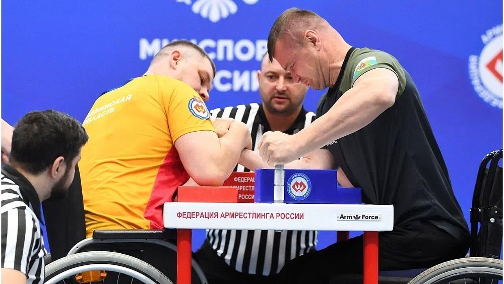 Ветеран СВО из Златоуста выиграл «Кубок Отечества» по армрестлингу