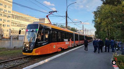 Первый пятисекционный трамвай УКВЗ обкатывают в Екатеринбурге
