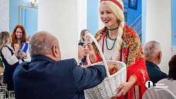 Алексей Текслер вручил медали «За любовь и верность» супружеским парам