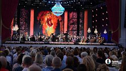 Почти 4 тысячи челябинцев прикоснулись к шедеврам оперы в исполнении мировых звезд