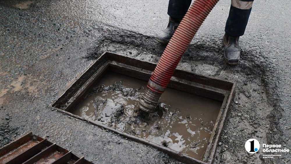 В Челябинске снижают уровень воды в Эстонских болотах