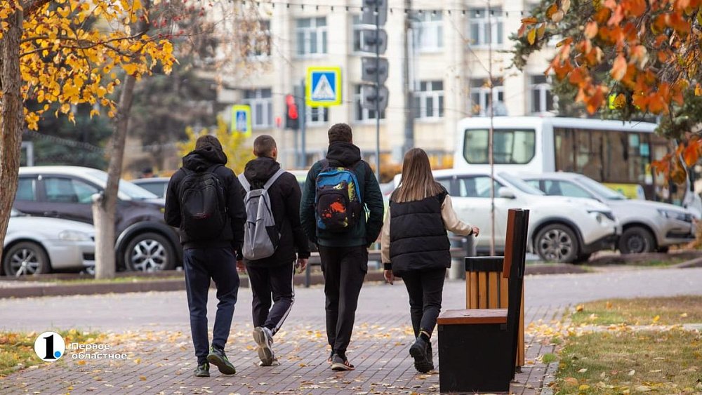 Юрист рассказала, куда не возьмут на работу подростков