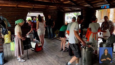 Волонтеры «Пищи Жизни» накормили жителей Рубежного