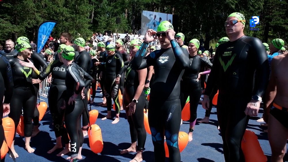 На озере Тургояк прошли масштабные заплывы X-Wates