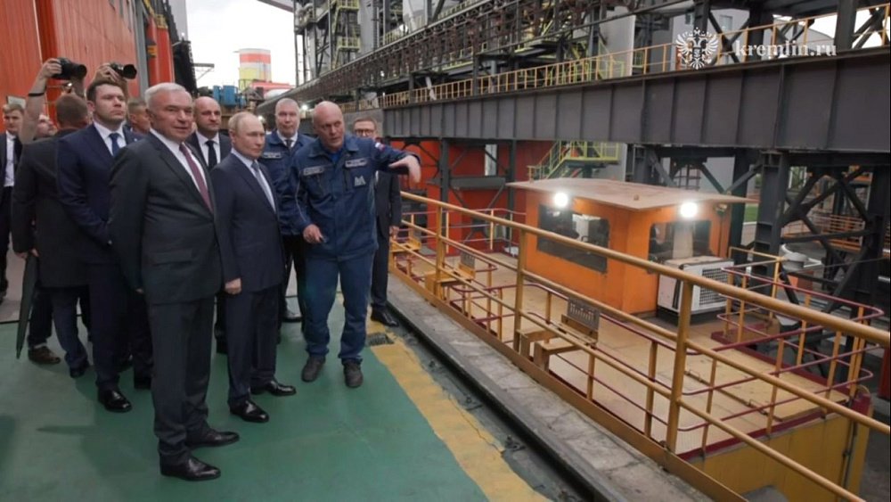 ММК представил Владимиру Путину новую коксовую батарею № 12