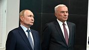 Владимир Путин посетил коксовую батарею № 12 ММК