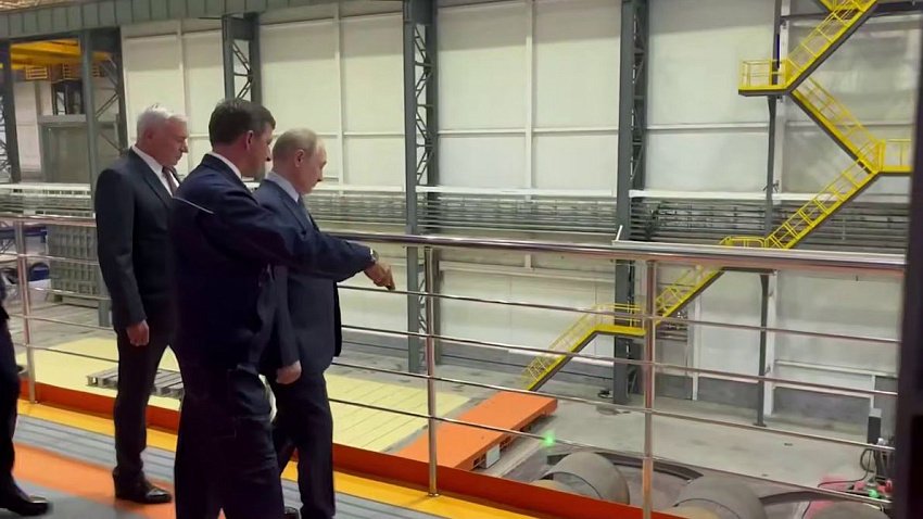 Владимир Путин запустил в Магнитогорске машиностроительное производство