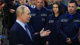 Правительство РФ думает над расширением поддержки автопрома, заявил Владимир Путин в Магнитогорске