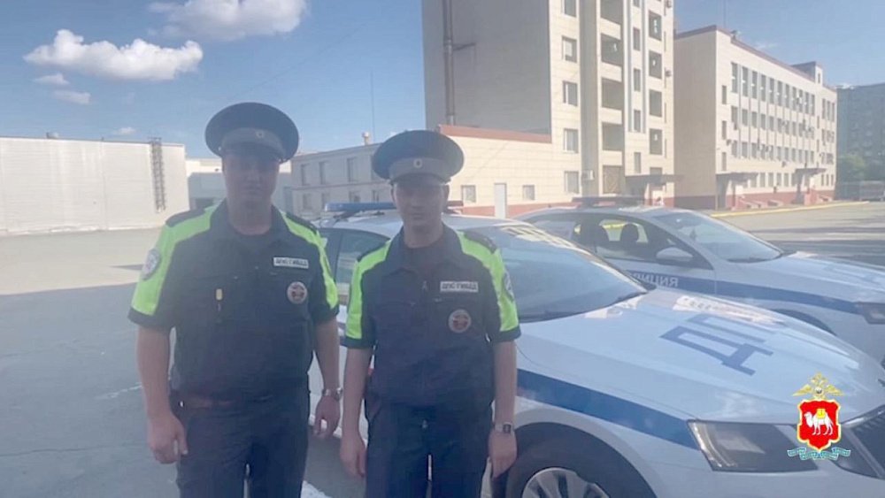 Дальнобойщик выжил после укуса осы благодаря челябинским полицейским