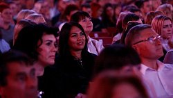 Алексей Текслер вручил металлургам Магнитки государственные и региональные награды