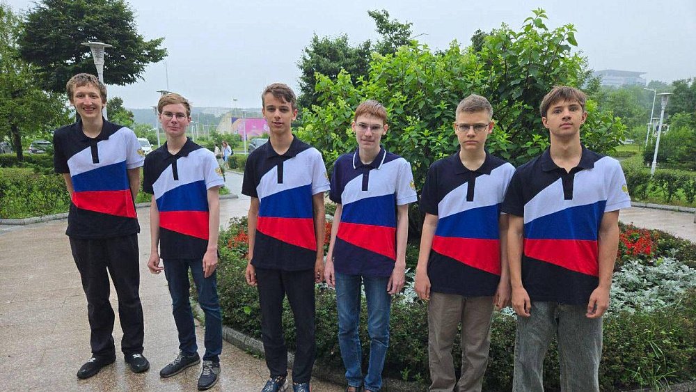 Челябинские школьники взяли золото и серебро на Международной математической олимпиаде