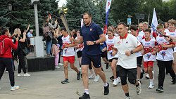 Челябинцы пробежали патриотический марафон «От Победы к Победе!»