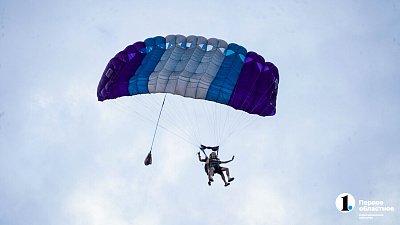 Поздно искать туалет, если облака уже под ногами — что еще нужно знать о прыжках с парашютом