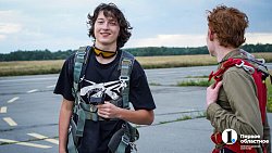 Поздно искать туалет, если облака уже под ногами — что еще нужно знать о прыжках с парашютом