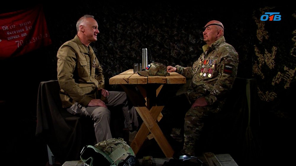 В студии «СВОих героев» боец, который чудом выжил после ранения