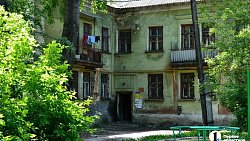 В Челябинске из-за халатности управляек двухэтажки на ЧТЗ списали под реновацию