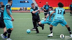 Спорт во благо — в Магнитогорске провели благотворительный футбольный матч