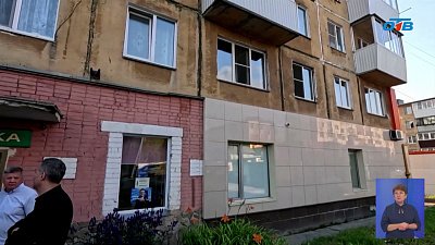 Глава Златоуста провел объезд территории, обсудив с жителями планы развития