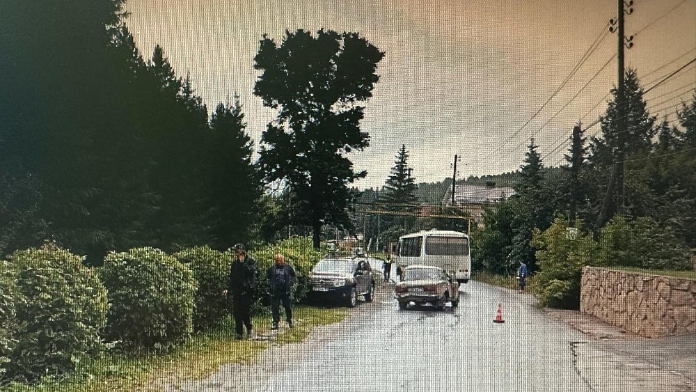 Пять человек пострадали в ДТП с пассажирским автобусом в Миассе