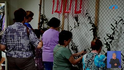 Женщины из Златоуста сплели 1000 массетей