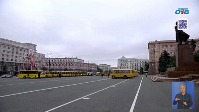 Губернатор Алексей Текслер передал муниципалитетам новые школьные автобусы