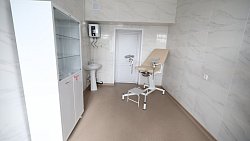 В селе Октябрьском завершается капремонт районной больницы