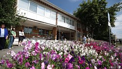 Библиотека Октябрьского округа после ремонта стала доступна для людей с ОВЗ