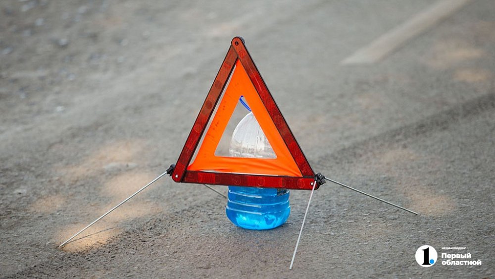 Легковушка залетела под грузовик на трассе М‑5 под Миассом