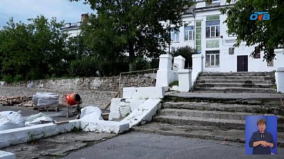 В Кыштыме облагораживают территорию Дома детского творчества