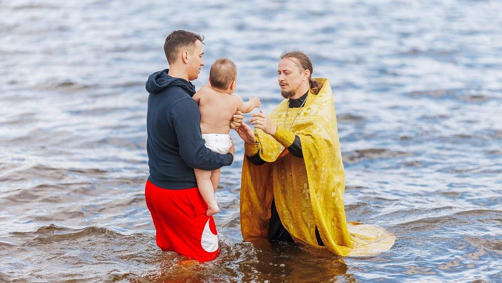На озере в Челябинской области пройдет массовое крещение