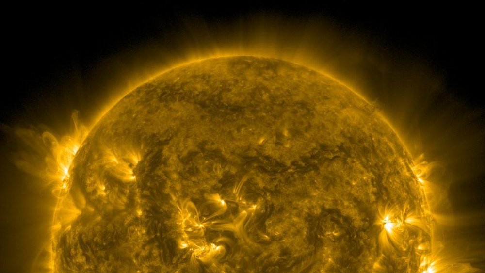 На Солнце произошла вторая за сутки сильная вспышка