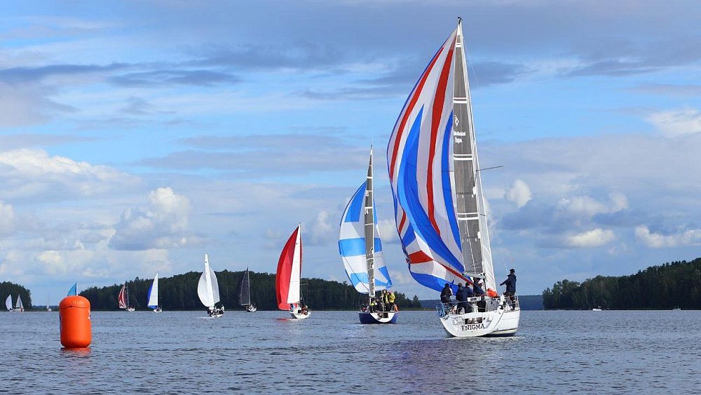 Более 300 участников соберет юбилейный Кубок губернатора по парусному спорту