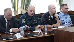 В Челябинской области усилят внимание к безопасности школ