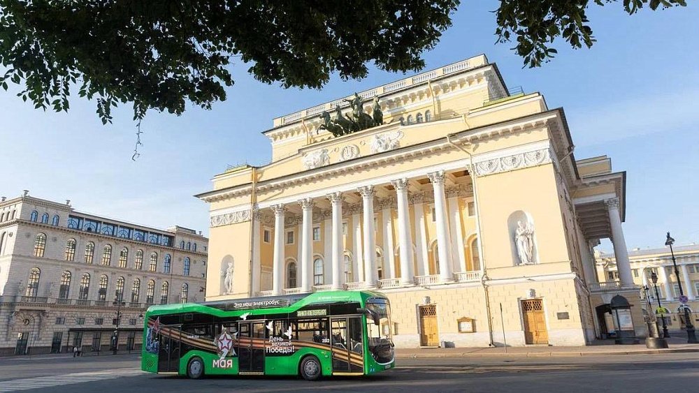 Челябинский электробус вышел на улицы Санкт-Петербурга