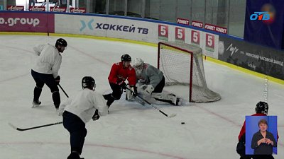 Игроки «Трактора» начали тренироваться на льду