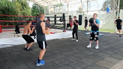 В Миассе проходят тренировочные сборы юных боксеров