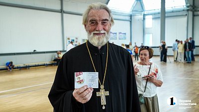 Не берут на СВО — выполняй ГТО: протоиерей в Каслях удивил физподготовкой